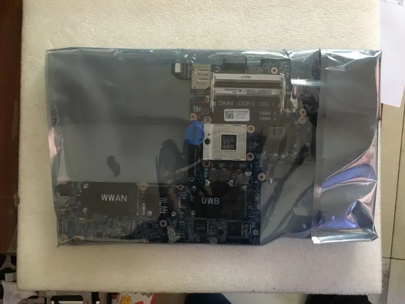 Dell Studio XPS 1340 0Y526R CN-0Y526R Y526R Carte mère DDR3 GT210M