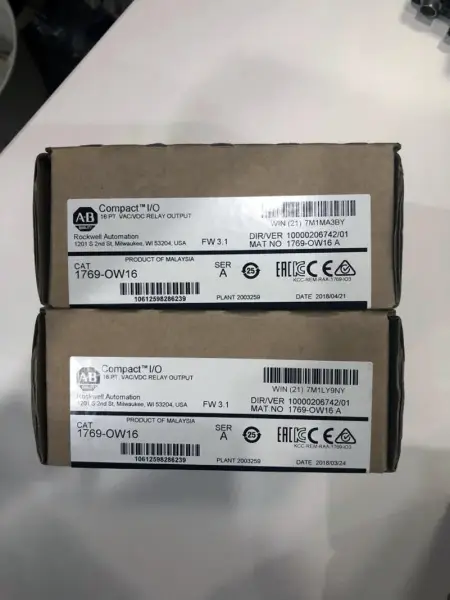 Module de sortie à relais Allen-Bradley 1769-OW16