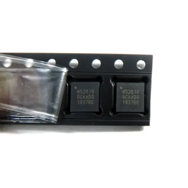 Puce RF BLE5.0 à faible consommation NRF52810-QCAA-T NRF52810-QCAA-R NRF52810-QCAA-R7 IC RF TXRX+MCU BT 32WFQFN