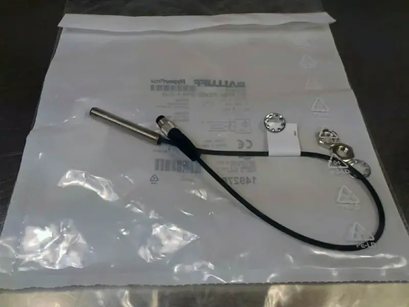 Capteur Balluff BES003R