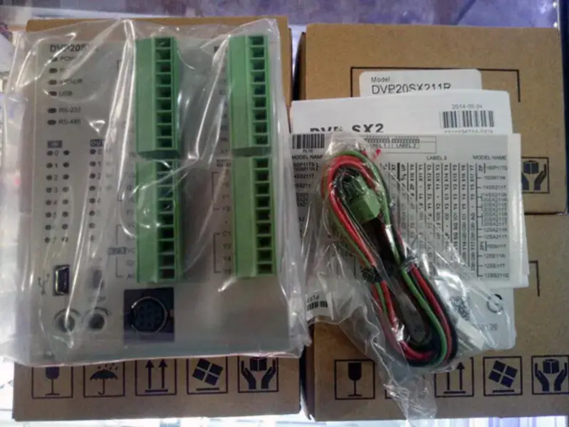 Module PLC Delta DVP20SX211R
