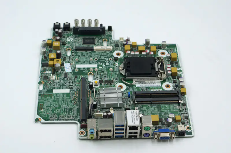 HP Elite 8300 USDT 657095-001 656937-001 Carte mère AIO