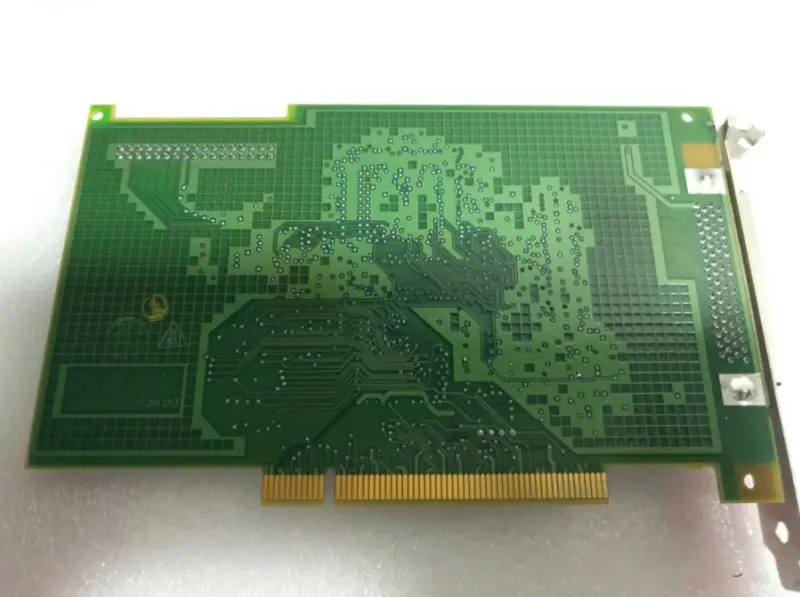 NI PCI-DIO-32HS 183480B-01 carte mère