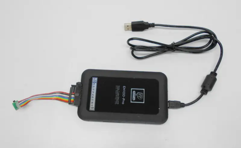 Emulateur Flash Dediprog EM100PRO