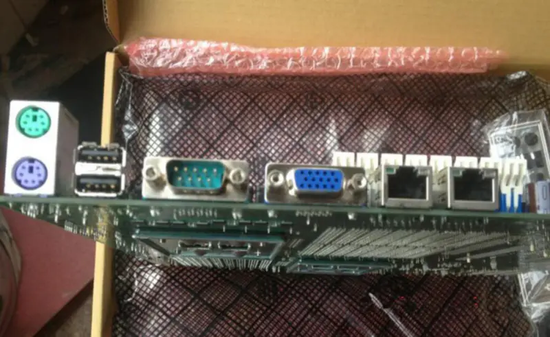 Carte mère Asus KFN4-D16/SAS