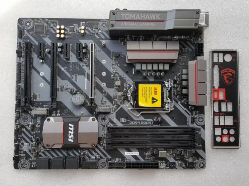 Carte mère MSI Z270 TOMAHAWK DDR4 Intel Z270