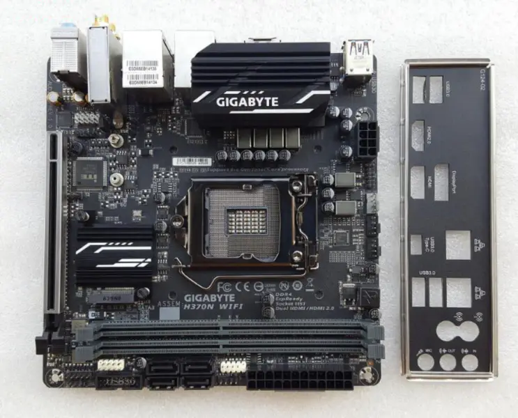 Carte mère Gigabyte H370N WIFI LGA1151 H370 DDR4