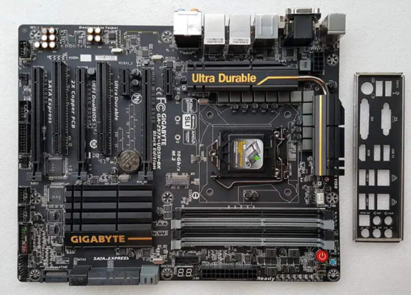 Carte mère Gigabyte Z97X-UD5H-BK LGA1150 DDR3