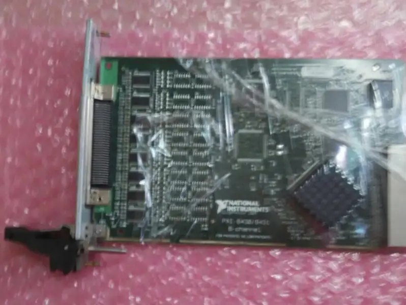 NI PXI-8430 2/4/8/16 RS232 Serial card for High-Speed Communication (carte série 2/4/8/16 RS232 pour communication à grande vitesse)