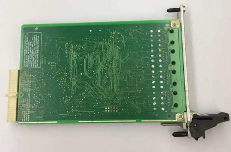 NI PXI-8430 2/4/8/16 RS232 Serial card for High-Speed Communication (carte série 2/4/8/16 RS232 pour communication à grande vitesse)