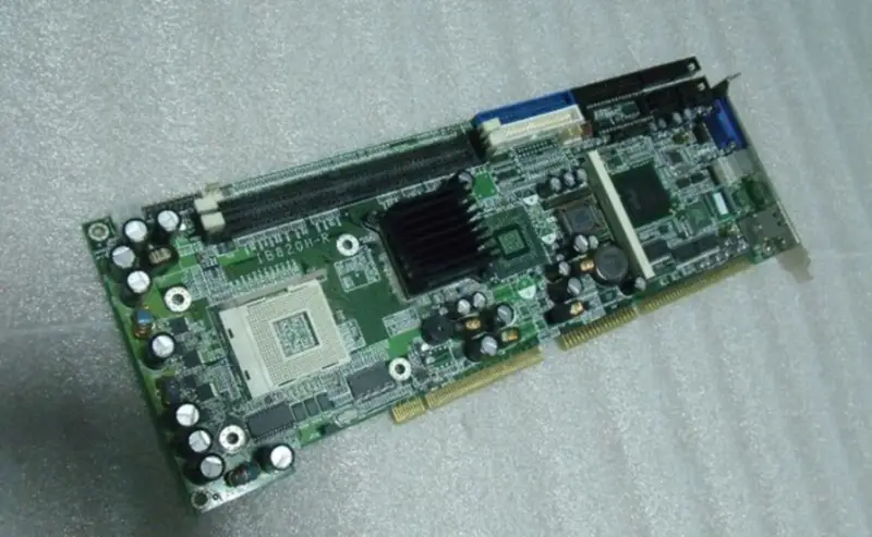 Carte mère ibase IB820H-R