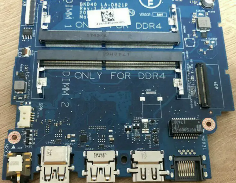 Carte mère Dell LA-D821P