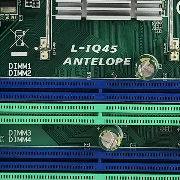Carte mère Lenovo 03T7032