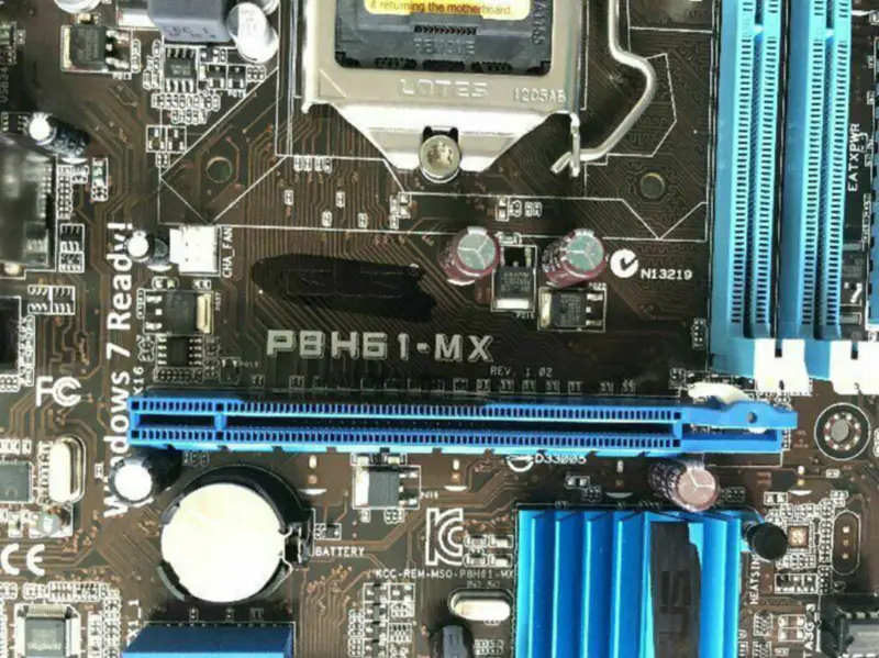 Carte mère Asus P8H61-MX MicroATX