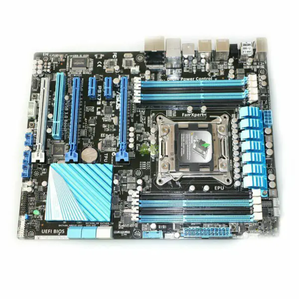 Carte mère Asus P9X79LE