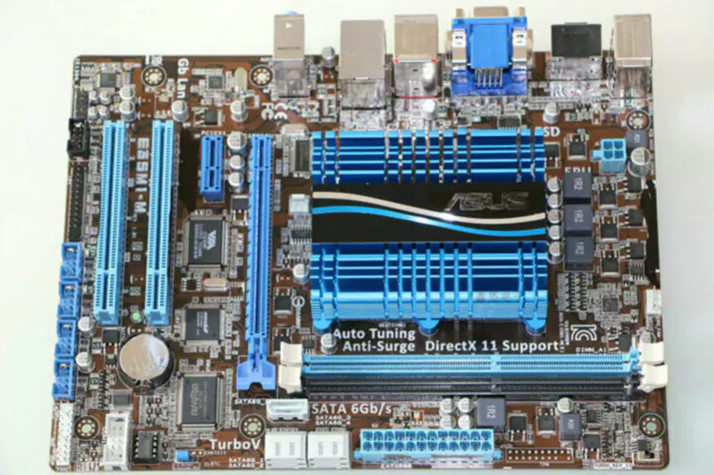 Carte mère Asus E35M1-M