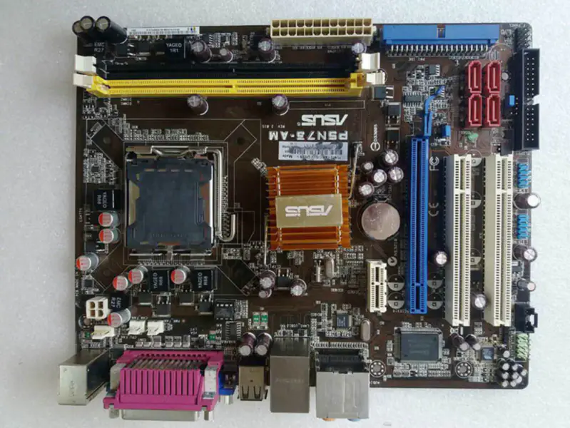 Carte mère Asus P5N73-AM