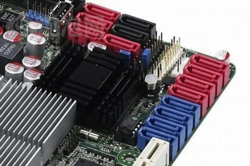 Carte mère Asus Z8NA-D6