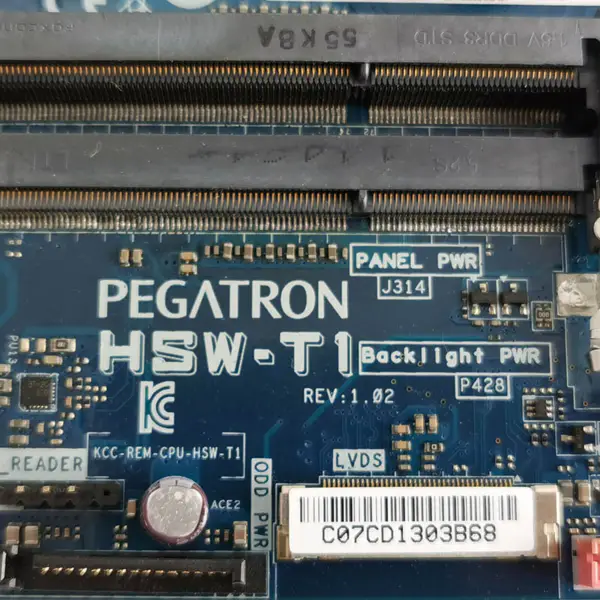 Carte mère Asus HSW-T1MiniiTX