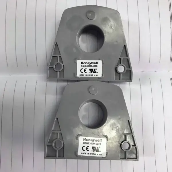 Courant CSNS300M-002S