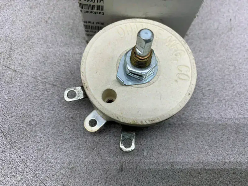 Résistance Ohmite RJS1K0E