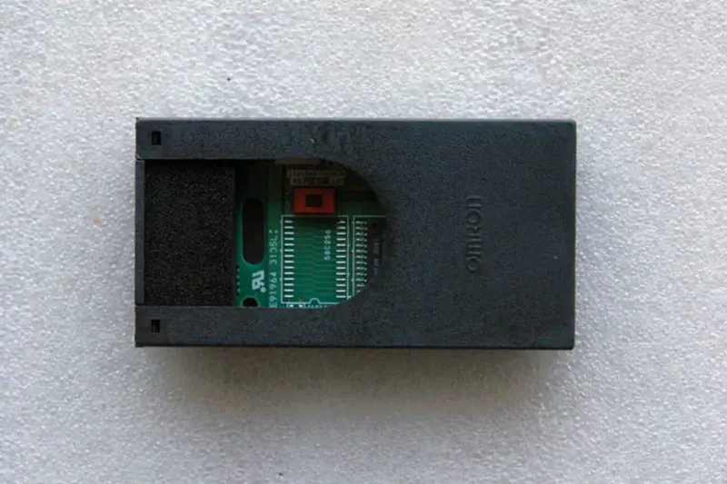 Module PLC Omron C200HS-ME16K
