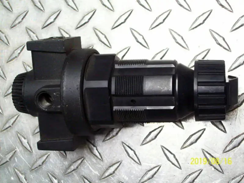 MAÎTRE PNEUMATIQUE R100-3