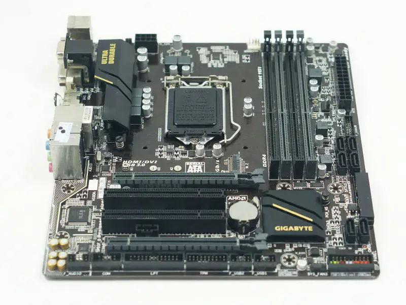 Carte mère Gigabyte GA-B150M-D3H
