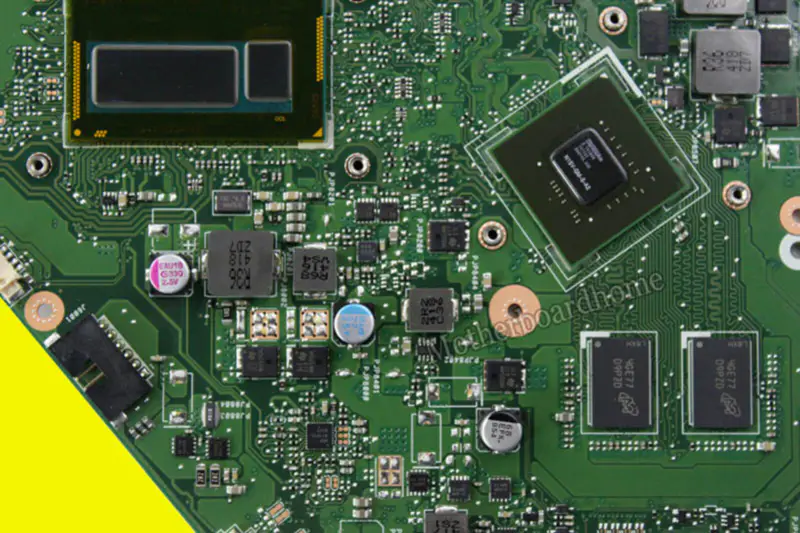 Carte mère Asus 60NB04T0-MB8500 ATX