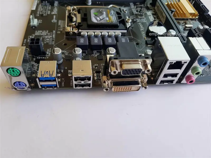 Carte mère Asus B85M-V5 PLUS B85 LGA 1150 Micro-ATX