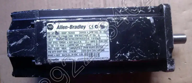 ALLEN-BRADLEY Moteur MPL-B330P-MJ24AA
