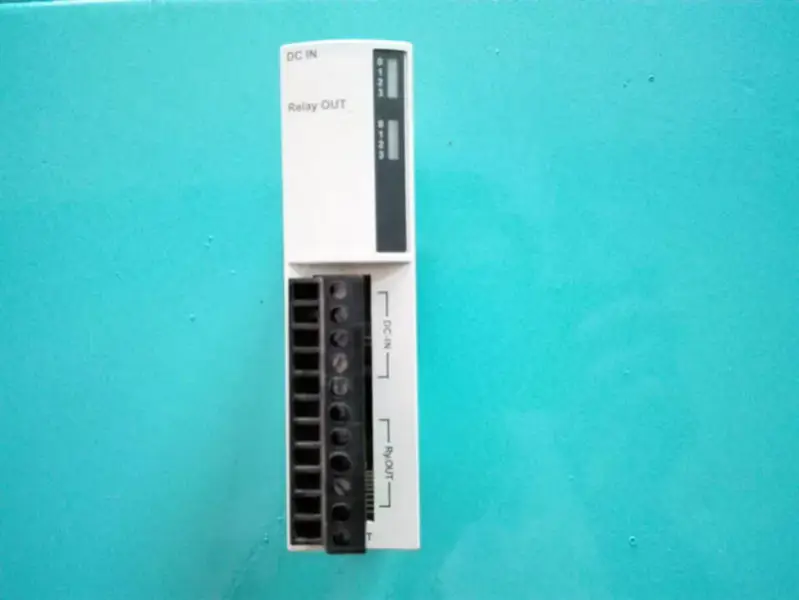 Module Schneider TM2DMM8DRT