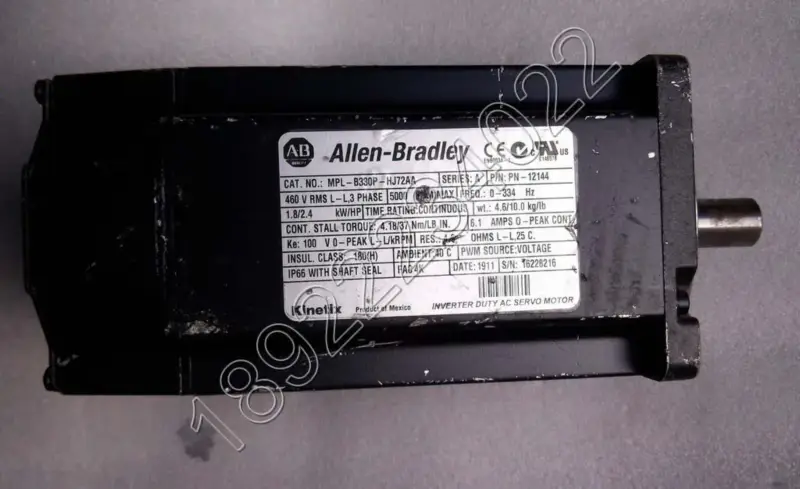ALLEN-BRADLEY Moteur MPL-B330P-HJ72AA