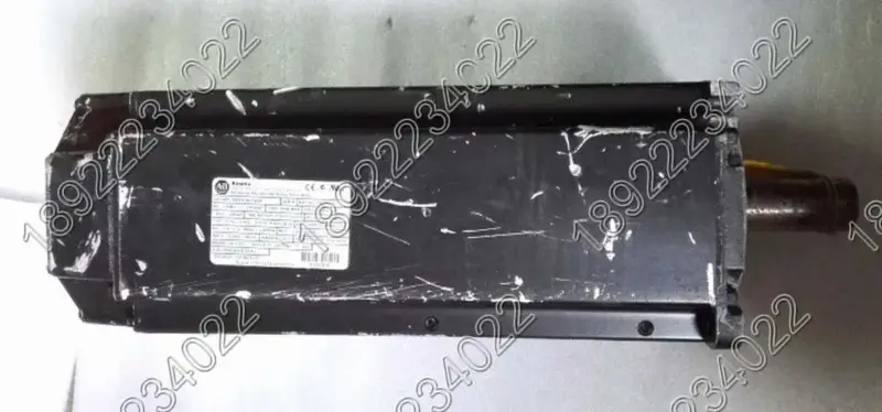 ALLEN-BRADLEY Moteur MPL-B580F-MJ74AA