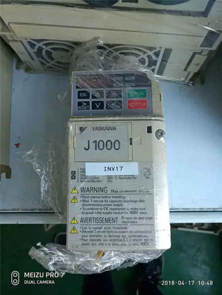 YASKAWA Série J1000 CIMR-JT2A0002BAA 0,4/0,2KW 220V