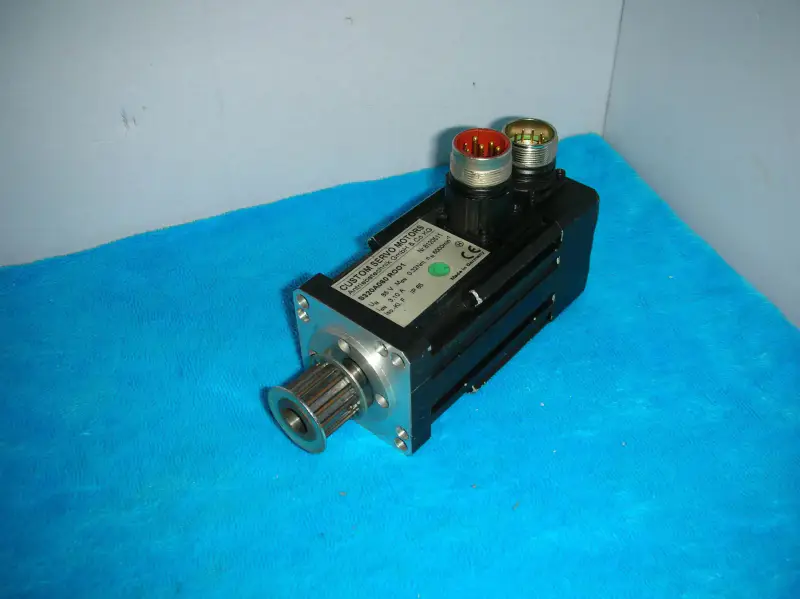 SERVOMOTEURS PERSONNALISÉS S320A060R001