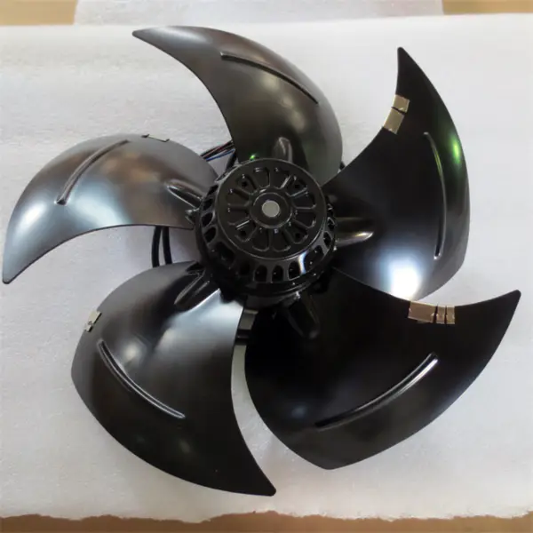Ventilateur Ebmpapst A4E350-AP06-33