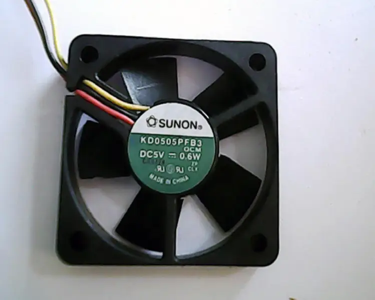 Ventilateur à roulement à billes 3 fils SUNON 5010 5V 0.6W Taiwan KD0505PFB3