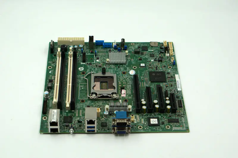 HP ML310E GEN8 V2 715910-002 715910-001 726766-001 Carte mère du serveur