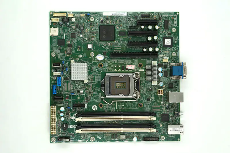 HP ML310E GEN8 V2 715910-002 715910-001 726766-001 Carte mère du serveur