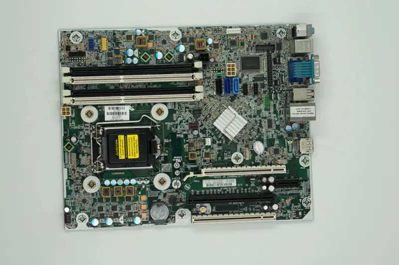 HP RP5810 748612-001 748493-001 Carte mère