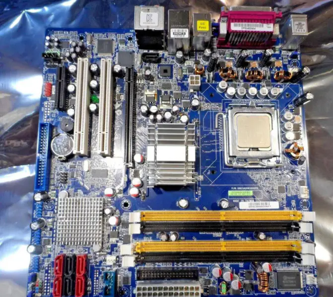Carte mère INTEL CORE 2 DUO 08GSAQ96500202