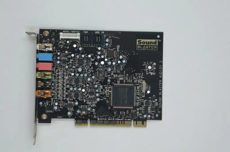 Carte son Creative Sound Blaster Audigy 2 SB0400 7.1 Channel PCI Sound Card