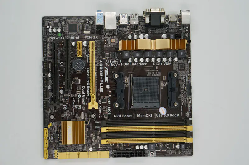Carte mère Asus A88XM-PLUS DDR3 32G M-ATX