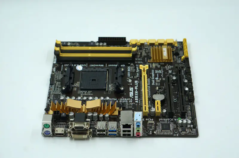 Carte mère Asus A88XM-PLUS DDR3 32G M-ATX