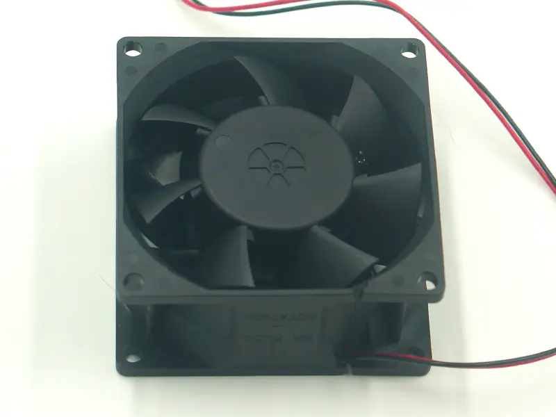 Ventilateur ADDA AD0812UB-F71