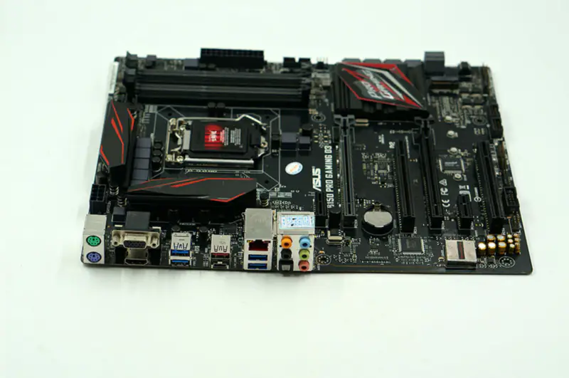Carte mère Asus B150 PRO GAMING D3