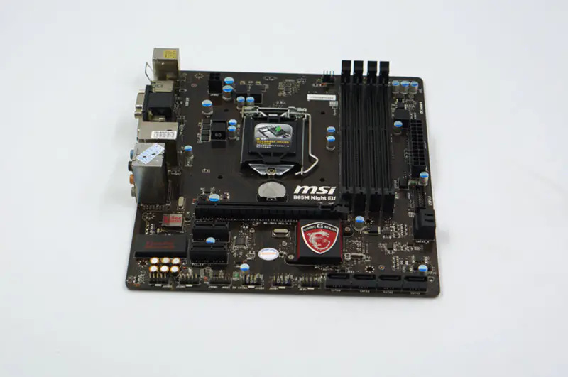MSI B85M Night ELF Carte mère LGA 1150 /6GB M-ATX