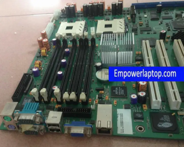 Fujitsu Siemens D1419-A12 W26361-W58-X-03 Carte mère du serveur TX200S2