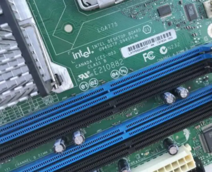 Carte mère Intel D945GTP.D945PLM